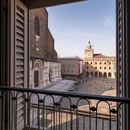 Urbanicooh Asinelli - Balcony On Piazza Maggiore Bologna Buitenkant foto