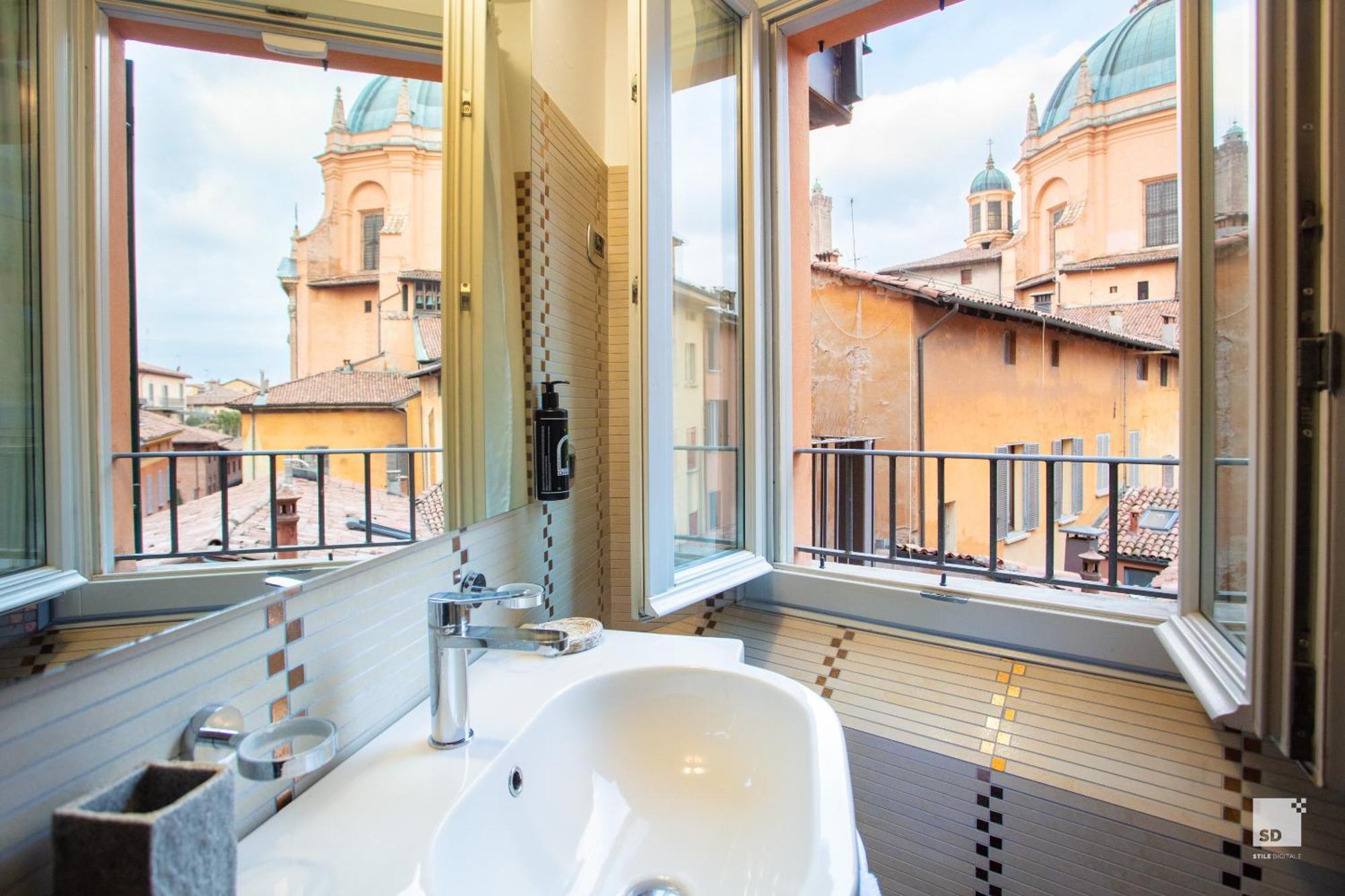 Urbanicooh Asinelli - Balcony On Piazza Maggiore Bologna Buitenkant foto